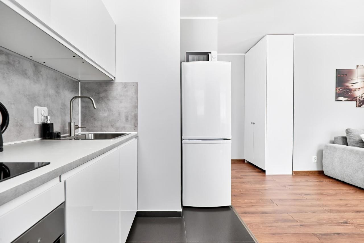Apartment Wroclaw Sikorskiego With Free Garage By Renters Prestige Kültér fotó