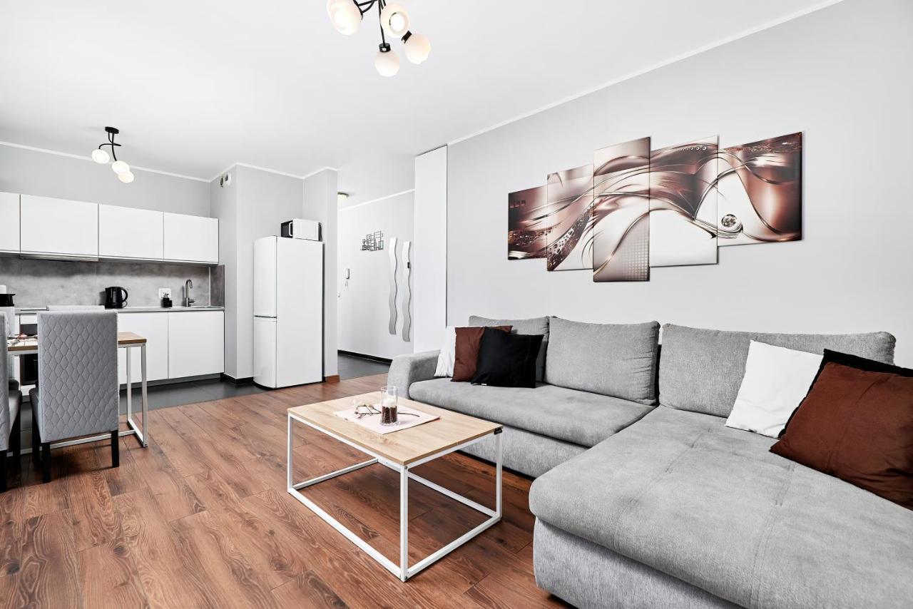 Apartment Wroclaw Sikorskiego With Free Garage By Renters Prestige Kültér fotó
